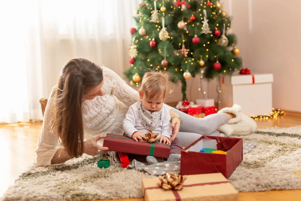 6 idées de cadeaux de Noël pas chers pour un bébé d'1 an